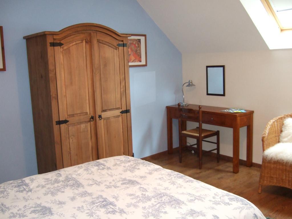 Les Escargots Bed & Breakfast Vauchretien Room photo